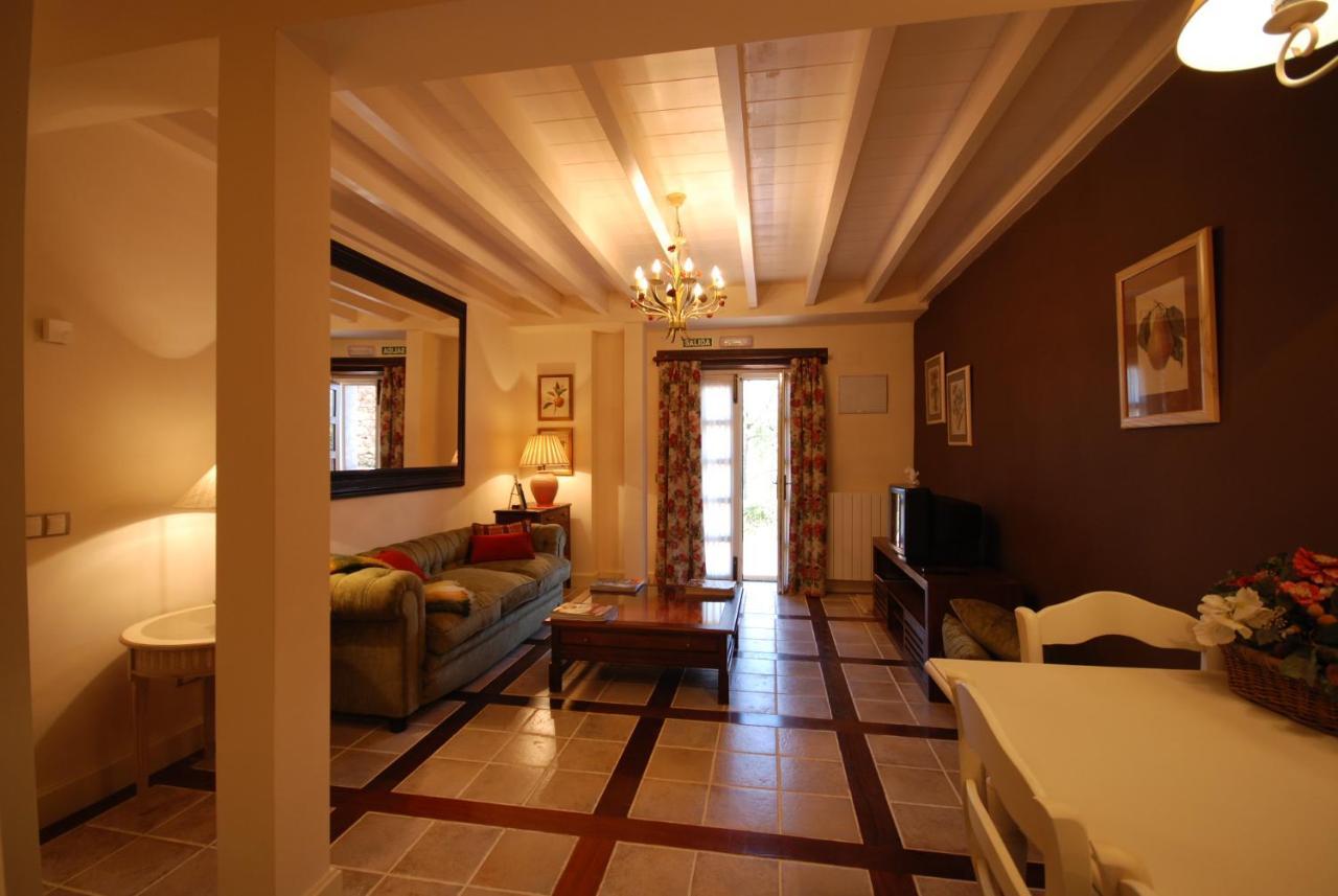 Las Casas Rurales Huerta San Benito Villamayor  Εξωτερικό φωτογραφία